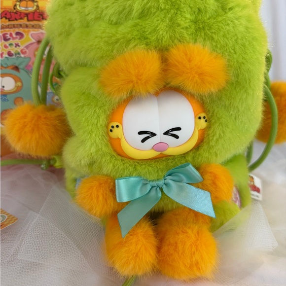 Garfield Blind Box Lucky Bag Plush Crossbody Bag - Picture 6 of 10